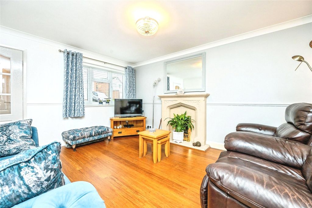 Property photo 2 of 16 Living Dining Room