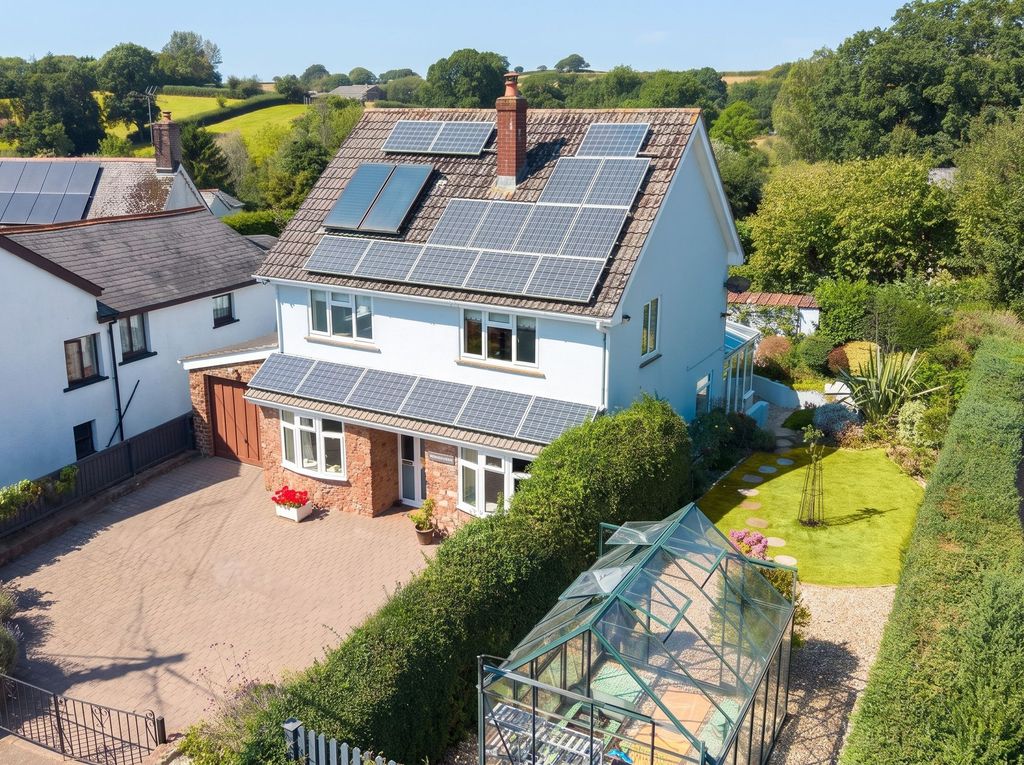 Property photo 1 of 33