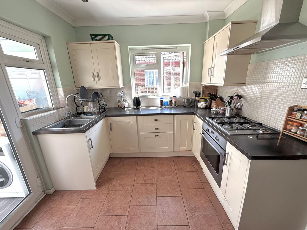 Property photo 2 of 11 50 Palmer Road Kitchen 1