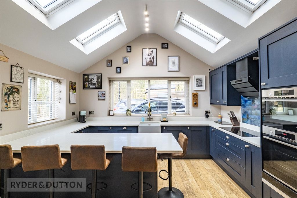 Property photo 3 of 30 Picture No. 01