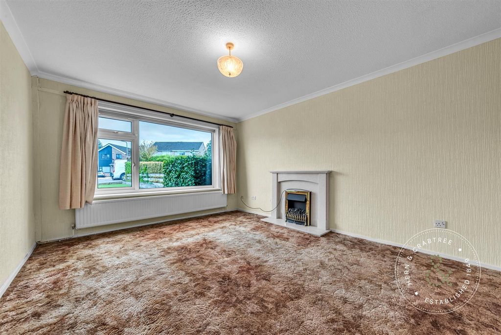 Property photo 2 of 29 Pace-Close-15.Jpg