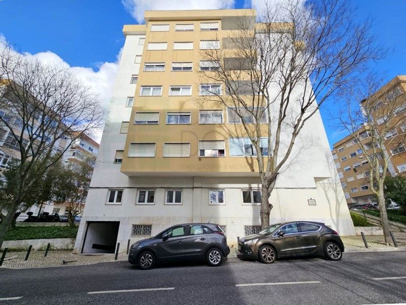 Property photo 1 of 47