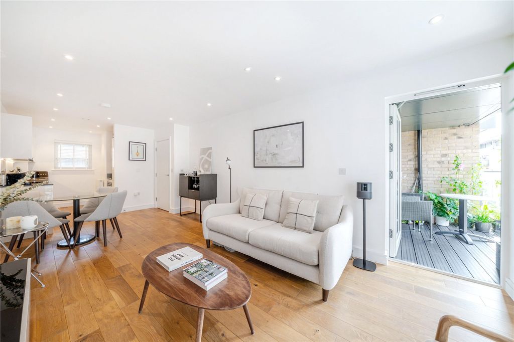 Property photo 2 of 11 Picture No. 08