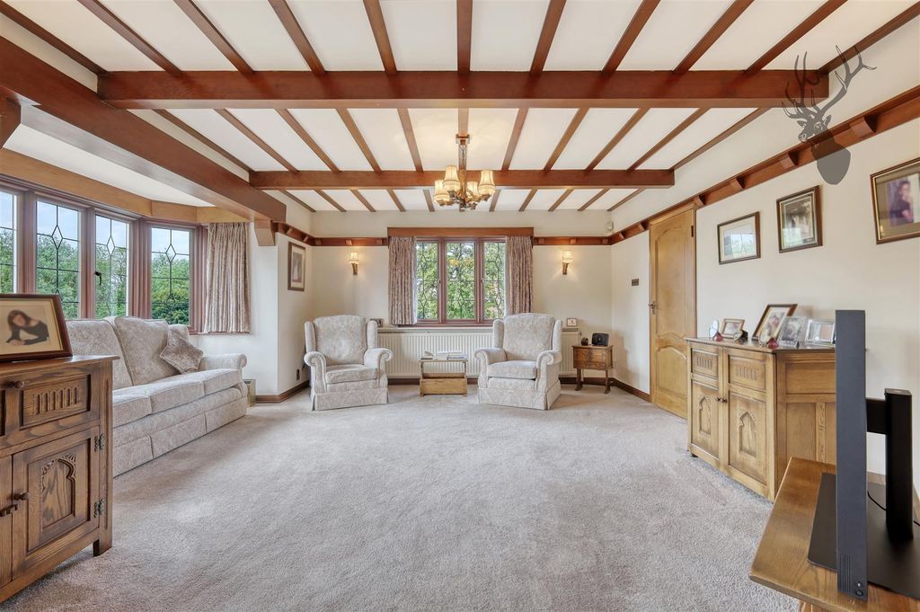 Property photo 3 of 35