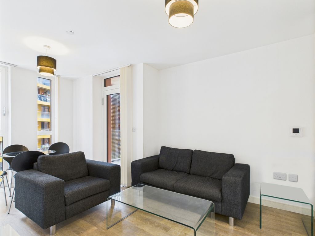 Property photo 2 of 8 Cam03501G0-Pr0302...