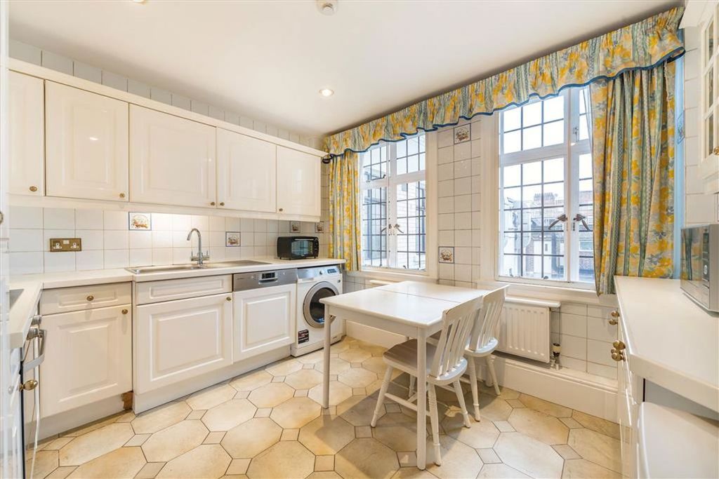 Property photo 3 of 6