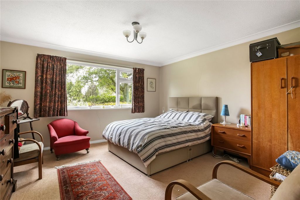 Additional image 16 of 4 bed bungalow for saleSaunders Lane, Awbridge, Romsey, Hampshire SO51