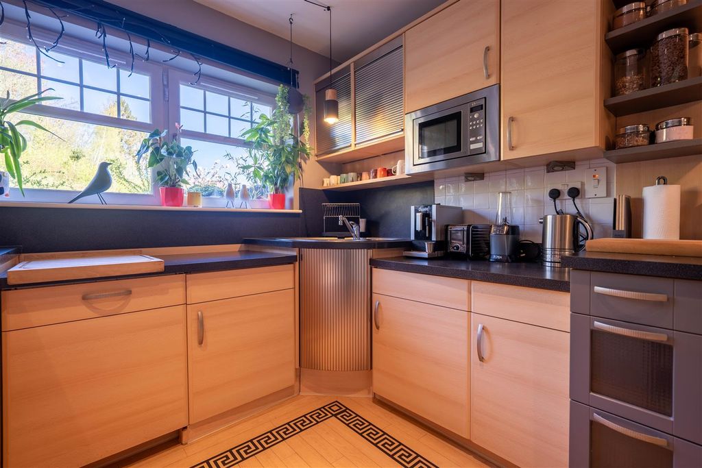 Additional image 5 of 4 bed property for saleGraybank Road, Perth PH2