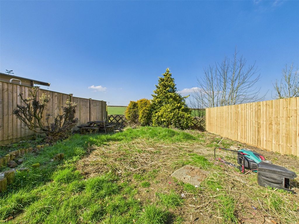 Property photo 2 of 29 Picture No. 39