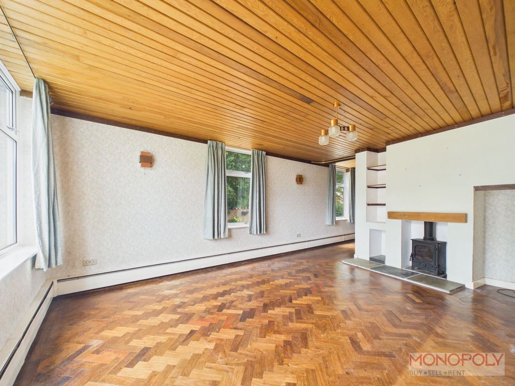 Property photo 3 of 23