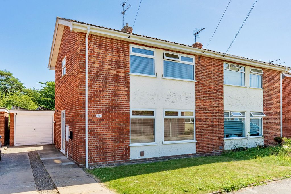 Property photo 1 of 18