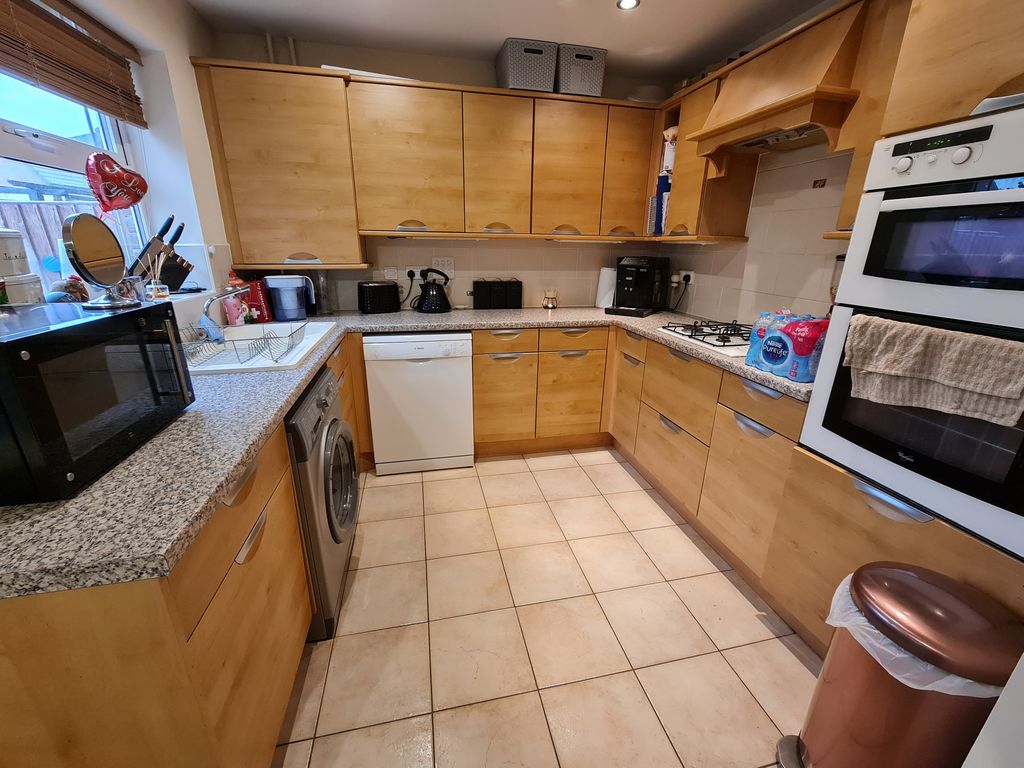 Property photo 2 of 3