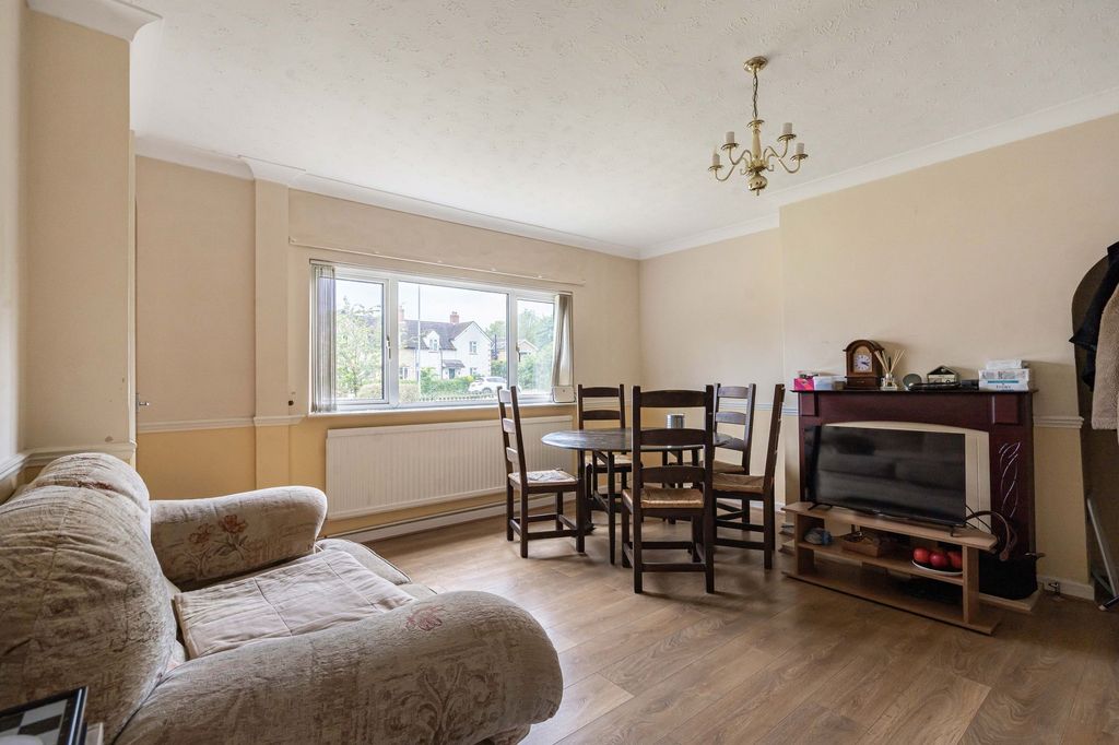 Property photo 3 of 24