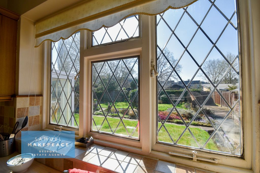 Property photo 3 of 33 Gallery