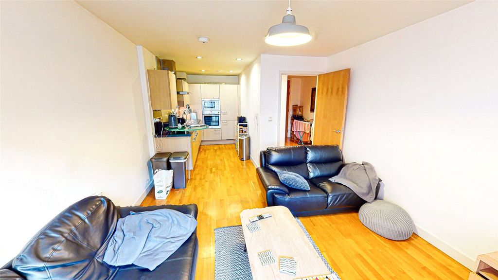 Property photo 2 of 8 Picture No. 05