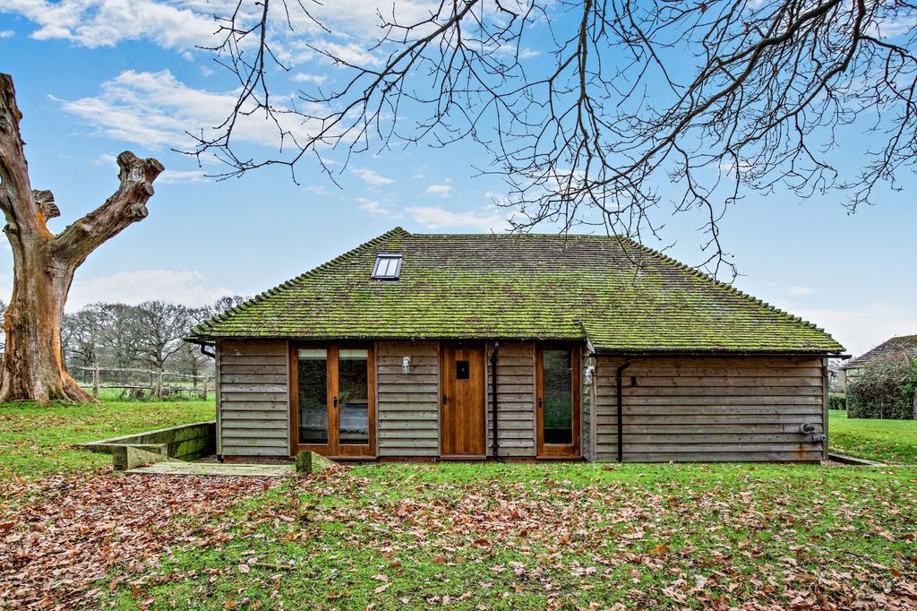 Property photo 3 of 32 Picture No. 39