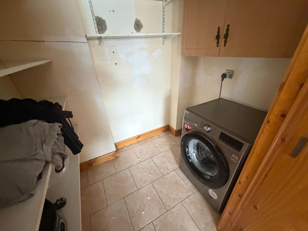 Additional image 10 of 4 bed semi-detached house for saleIvy Mead Court, Altnagelvin, Londonderry BT47