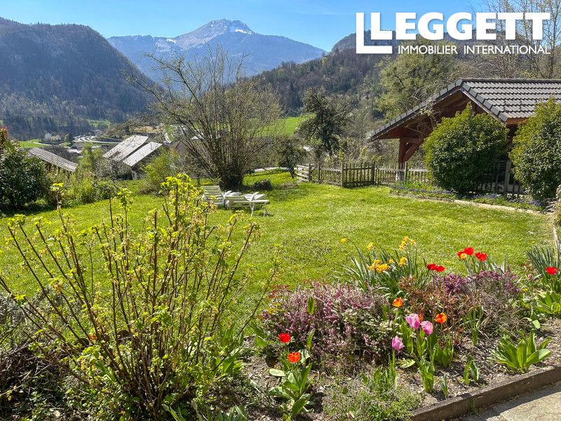 Property photo 2 of 10