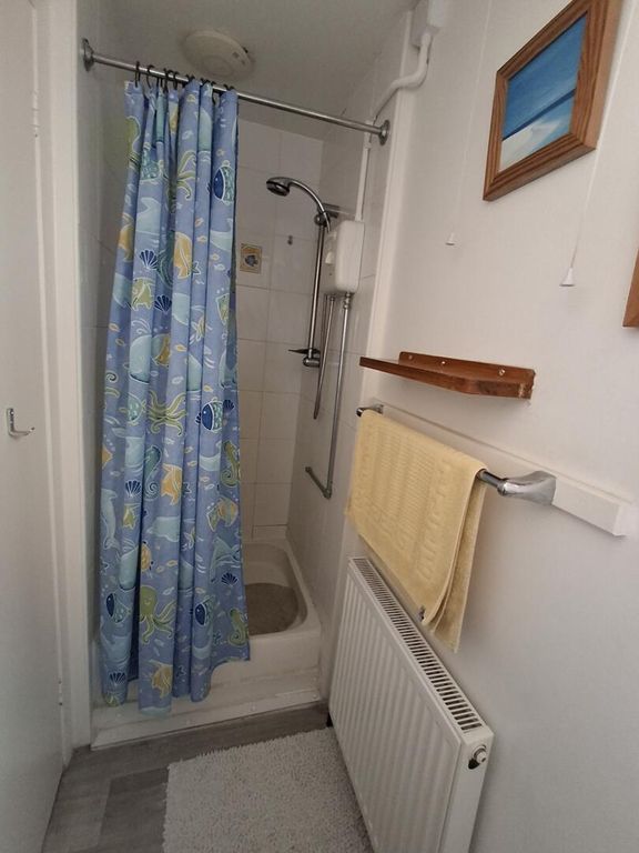 Property photo 3 of 15 Bathroom