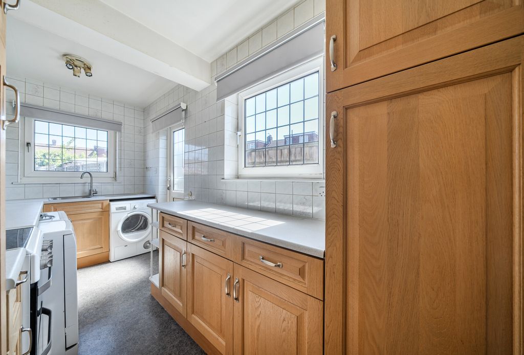 Property photo 3 of 23 1466489-23-6A158A...