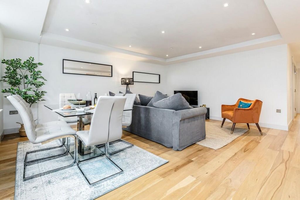 Property photo 2 of 14 Open Plan (1).Jpg