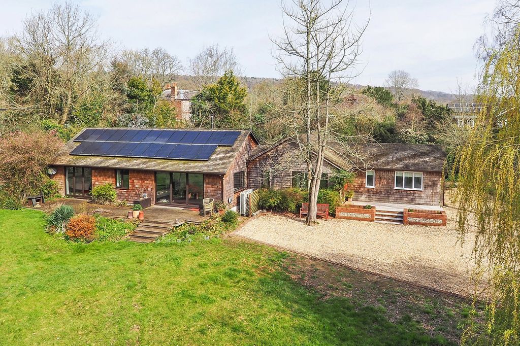 Property photo 1 of 19