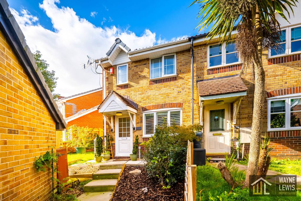 Property photo 1 of 34