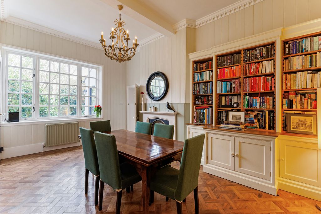 Property photo 3 of 23