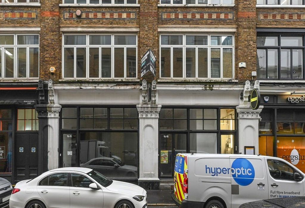 Property photo 1 of 8 Leonard St Frontage.Jpg