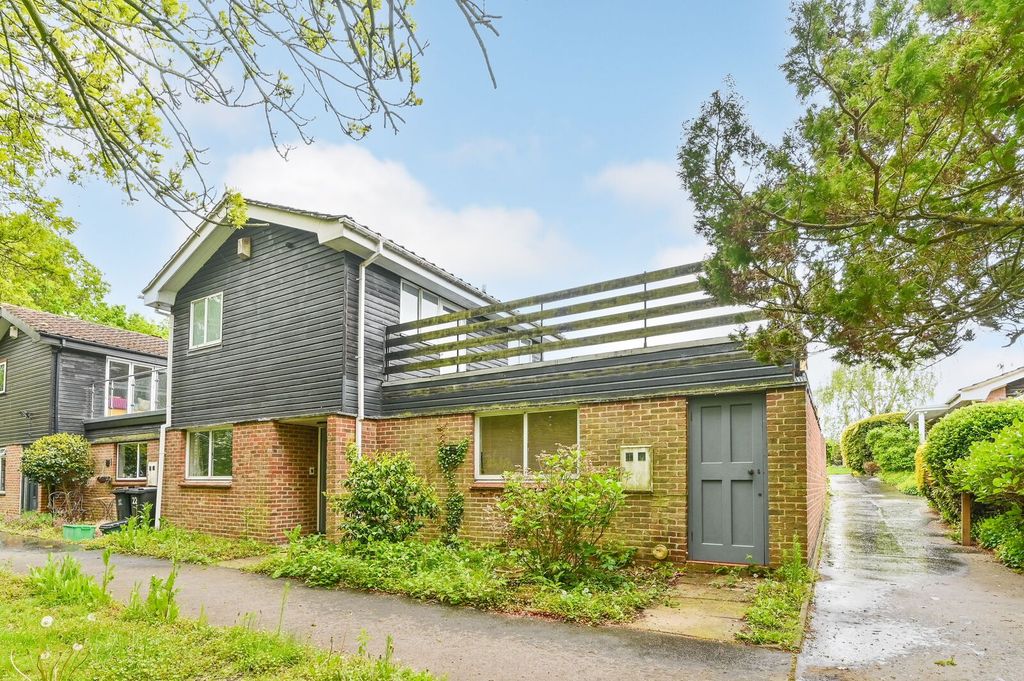 Property photo 2 of 18