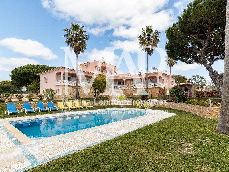 Property photo 1 of 28