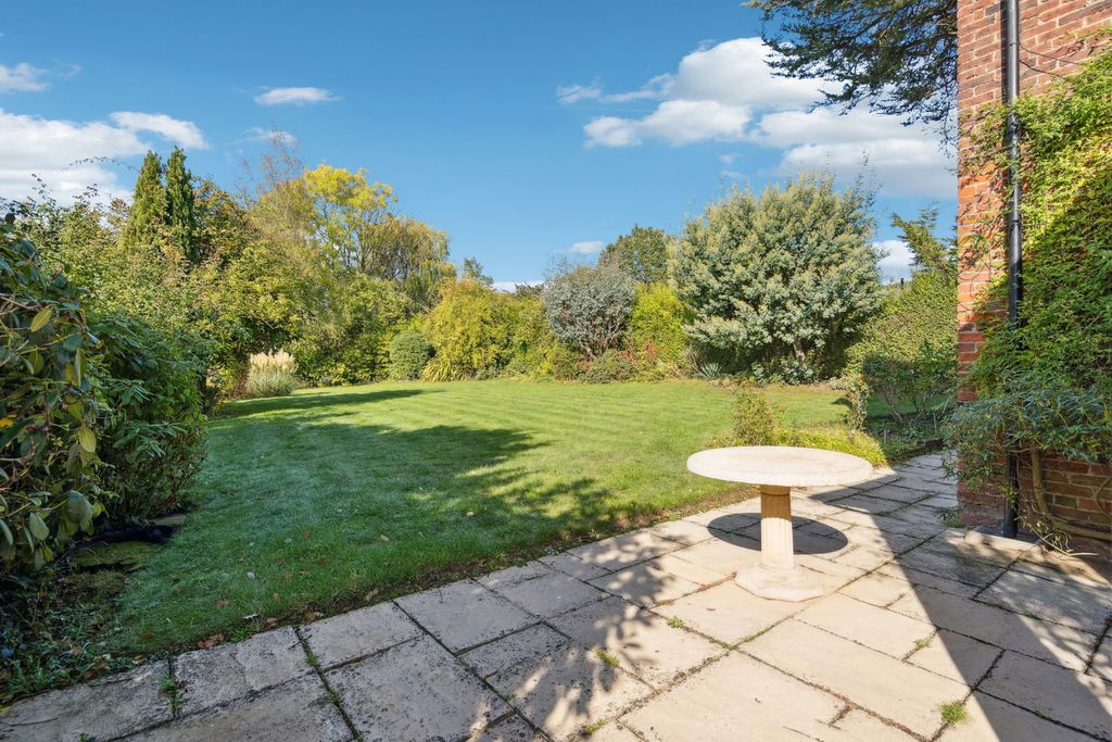 Property photo 2 of 22