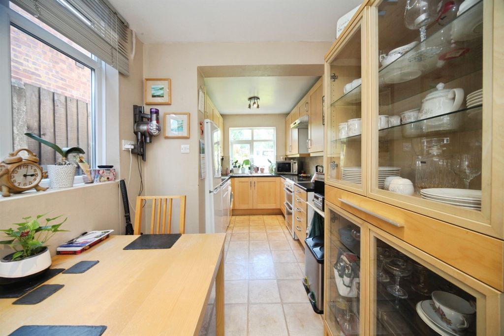 Property photo 2 of 17
