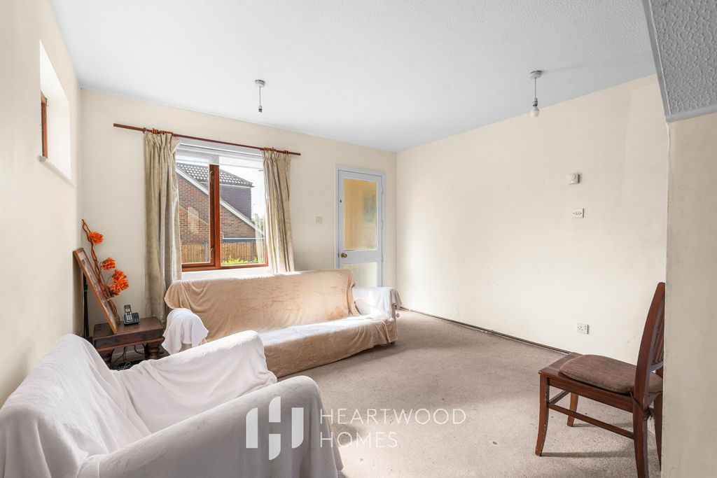 Property photo 3 of 16