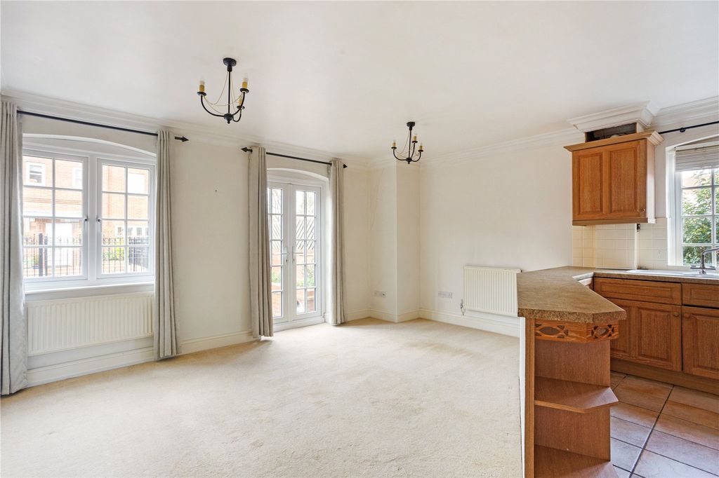 Property photo 3 of 13 Reception Room