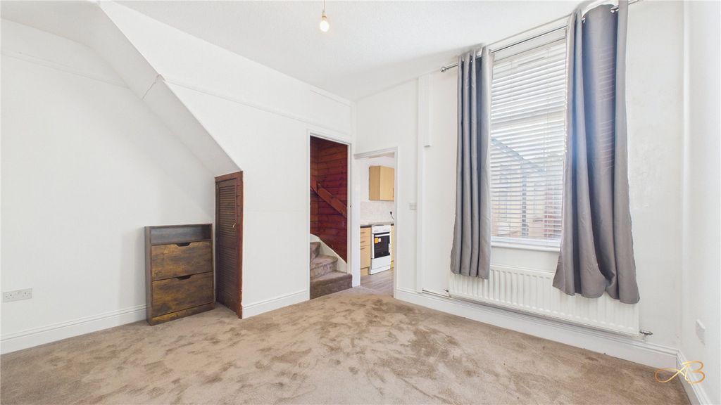 Property photo 2 of 7 Picture No. 06