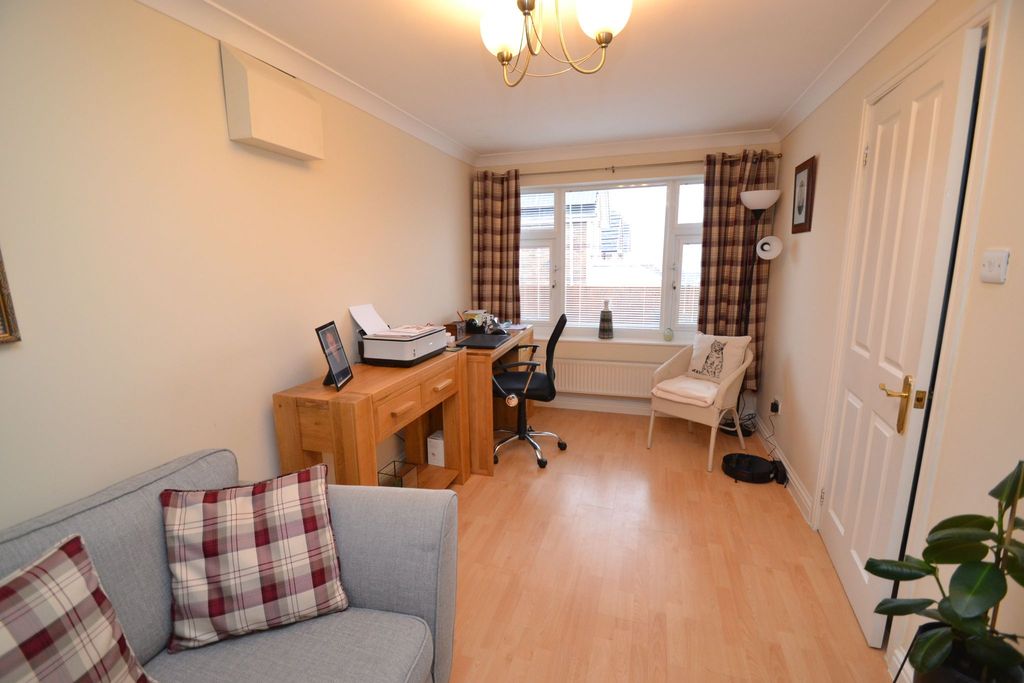 Property photo 3 of 23 Photograph 3