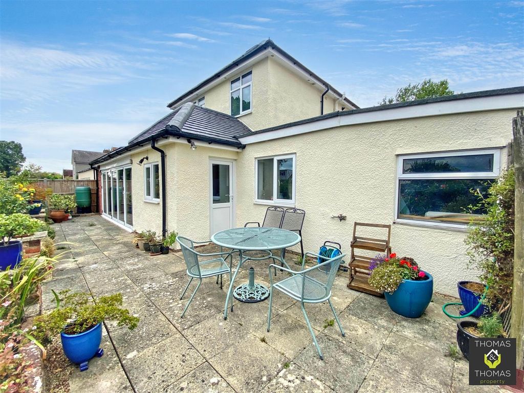 Property photo 3 of 22