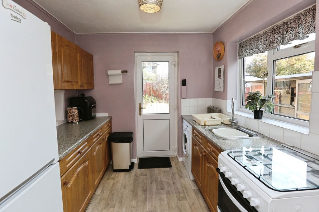 Property photo 3 of 12 Pbox-Img.Jpg