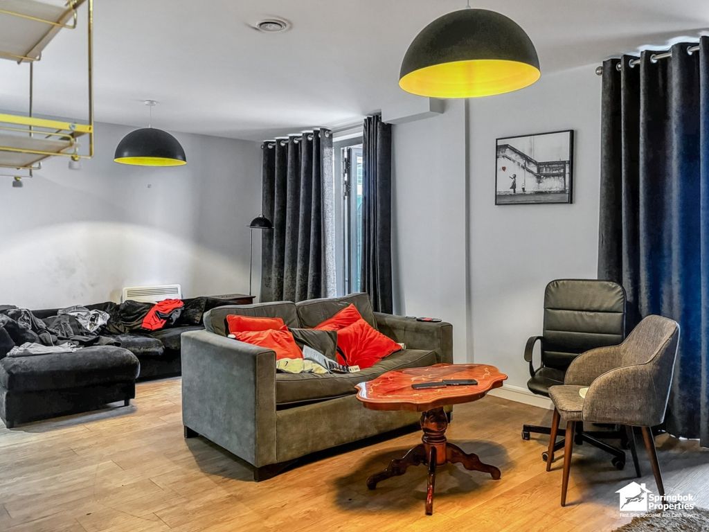 Property photo 2 of 8 Image 2