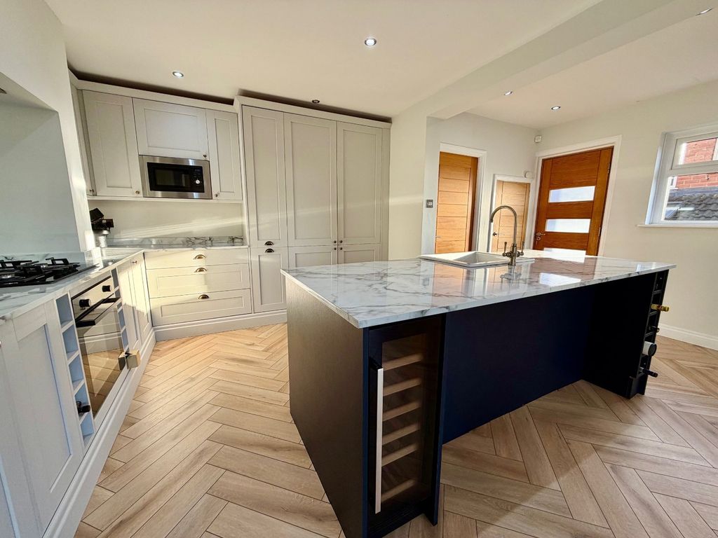 Property photo 3 of 16 Picture No. 03