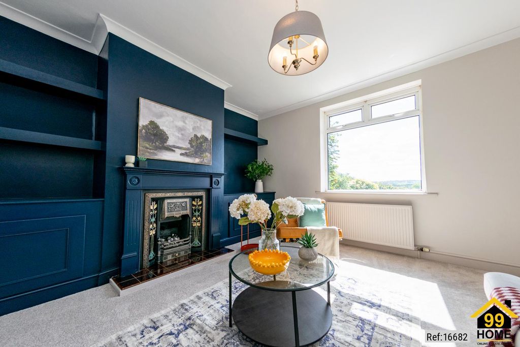 Property photo 3 of 27 Photo 2