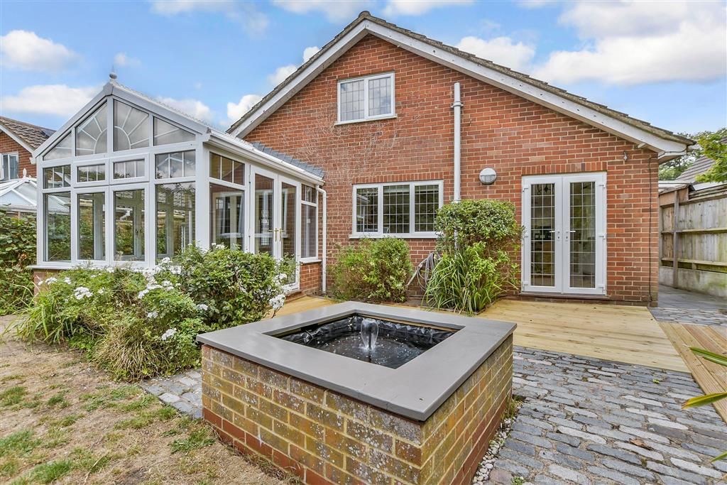 Property photo 1 of 30 Patio / Decking