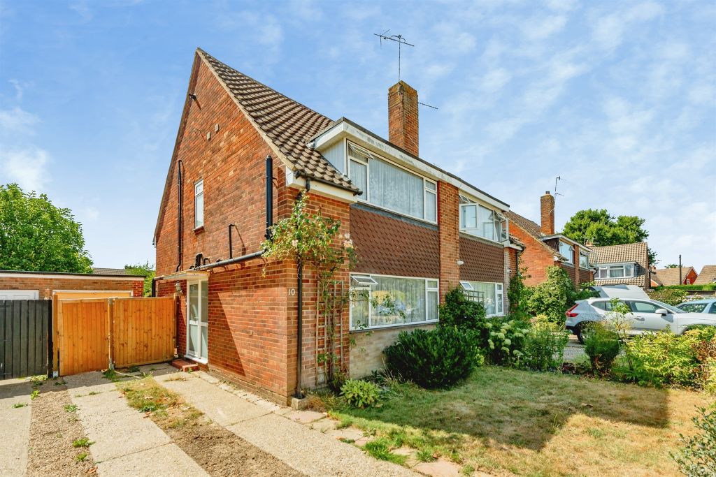 Property photo 1 of 12