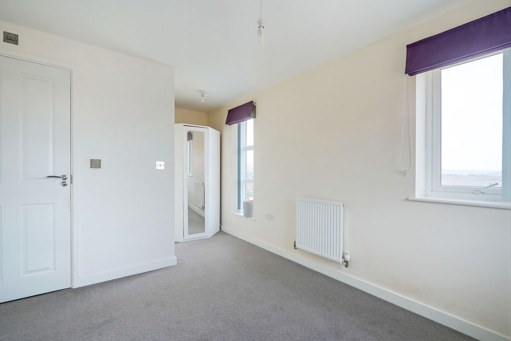 Property photo 3 of 20 Bedroom