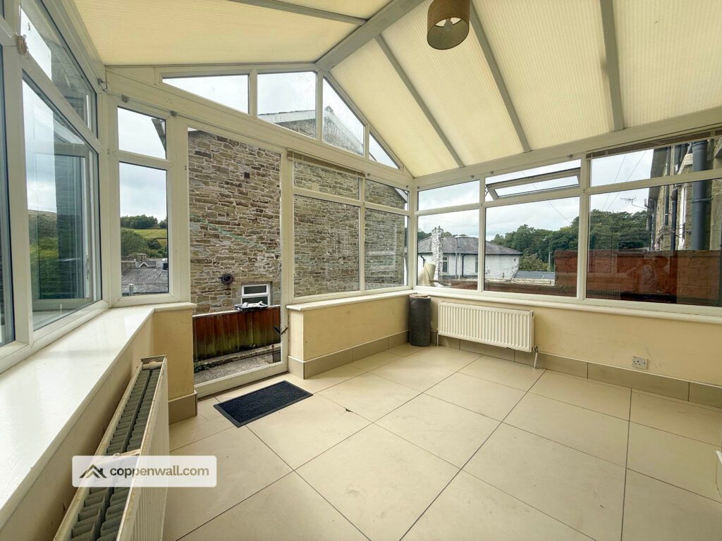 Property photo 3 of 25