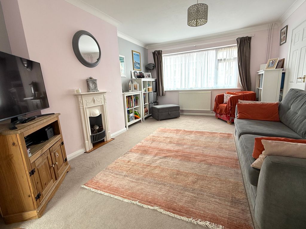 Property photo 2 of 14 Img_3175