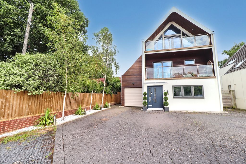 Property photo 1 of 29 Img_9329