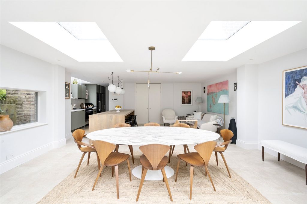 Property photo 2 of 16 Picture No. 08