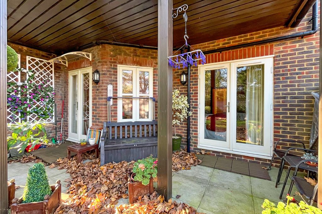 Property photo 2 of 14 Picture No. 05